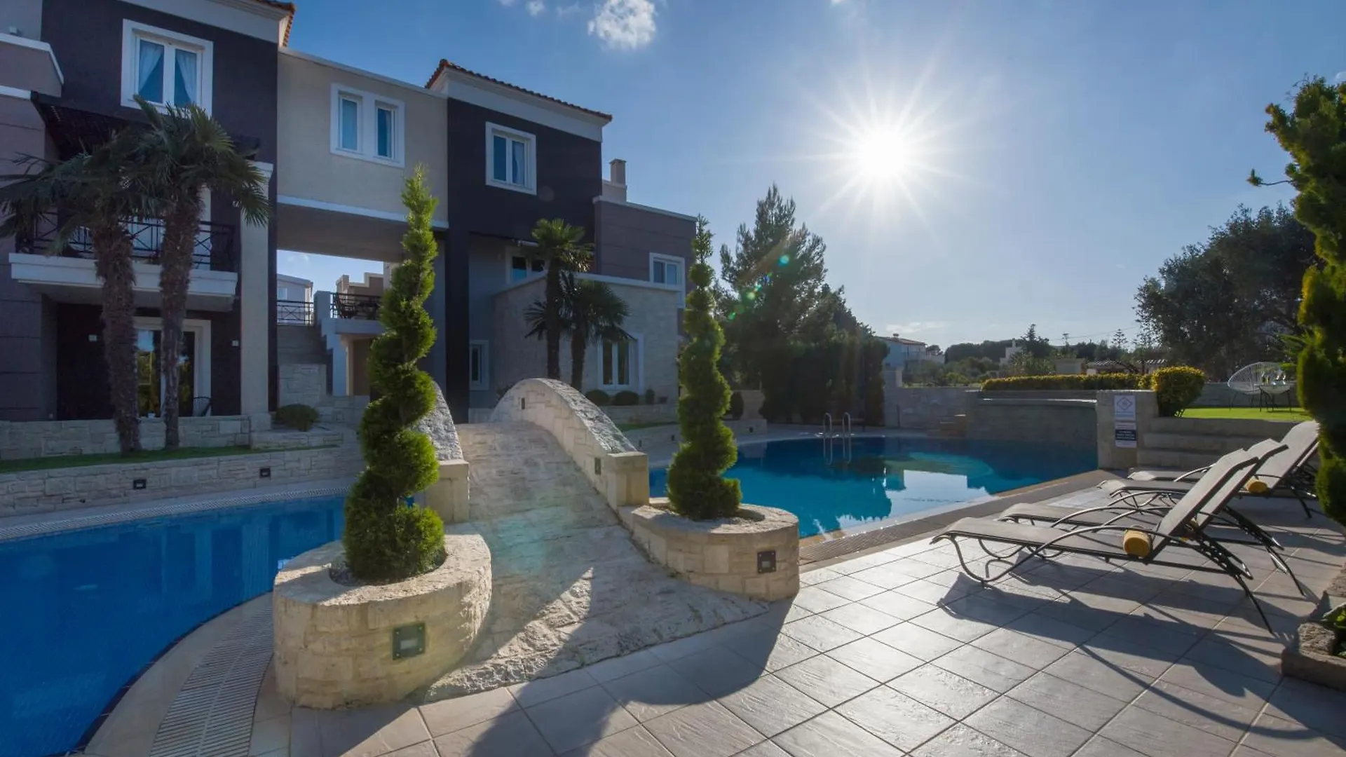 Artdeco Luxury Suites Korakiaí